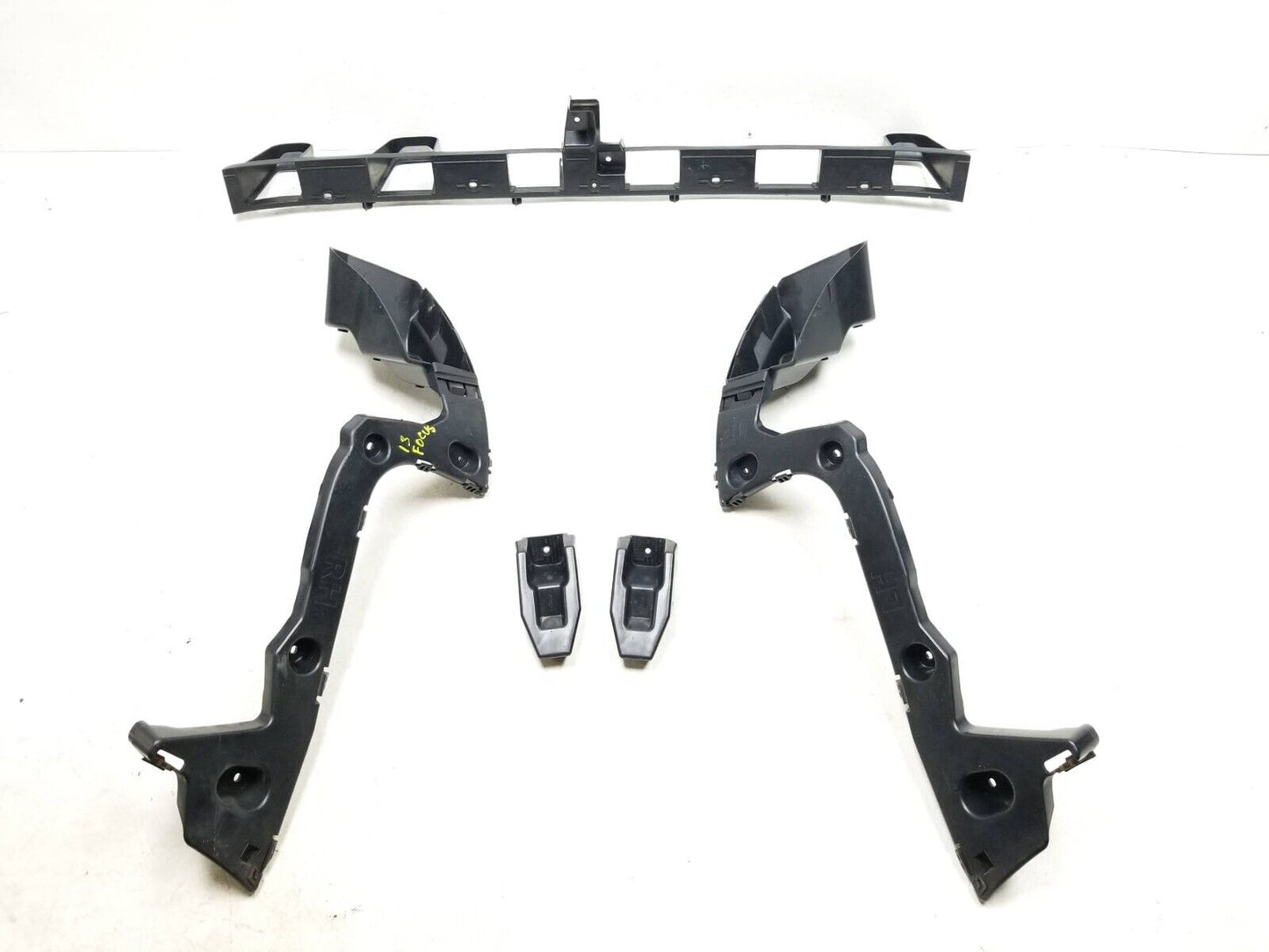 12 - 14 Ford Focus Rear Bumper Bracket OEM