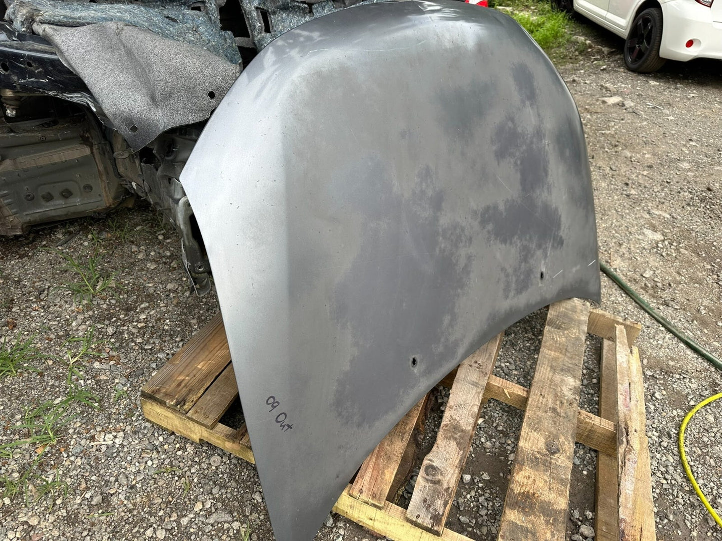 07 08 09 Mitsubishi Outlander Hood OEM **paint : A31**