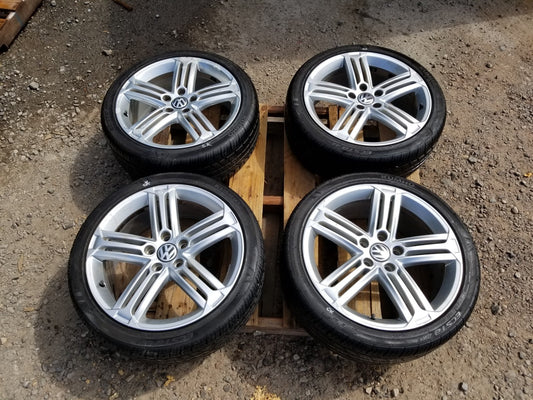 2012 VW Golf GTI Wheel Rim W/ Tire 225/40zr18 4pcs OEM