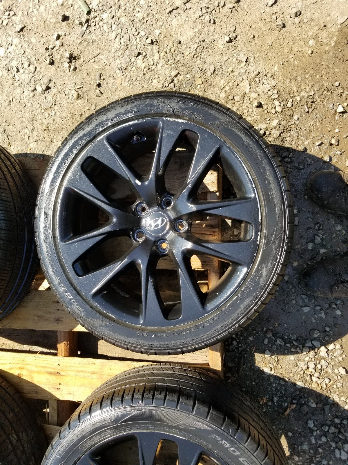 2013 Hyundai Genesis Wheel Rim W/ Tire Falken 225/45r18 4pcs OEM ✅