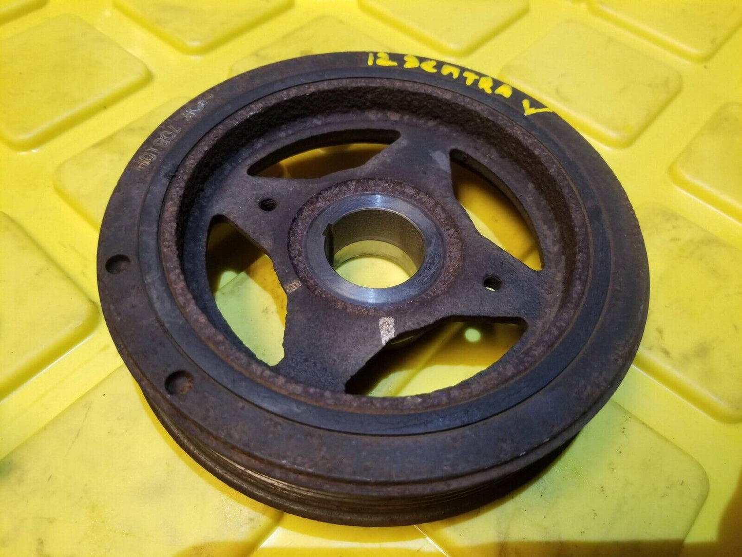 07 - 12 Nissan Sentra Crankshaft Pulley Harmonic Balancer W/ Bolt 2.0l OEM