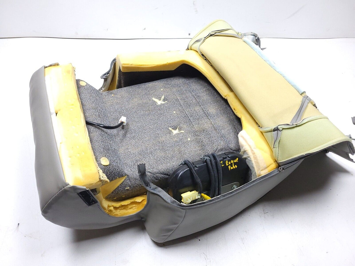 2012 - 2015 Nissan Rogue Front Passenger Seat Upper Cushion OEM ✅