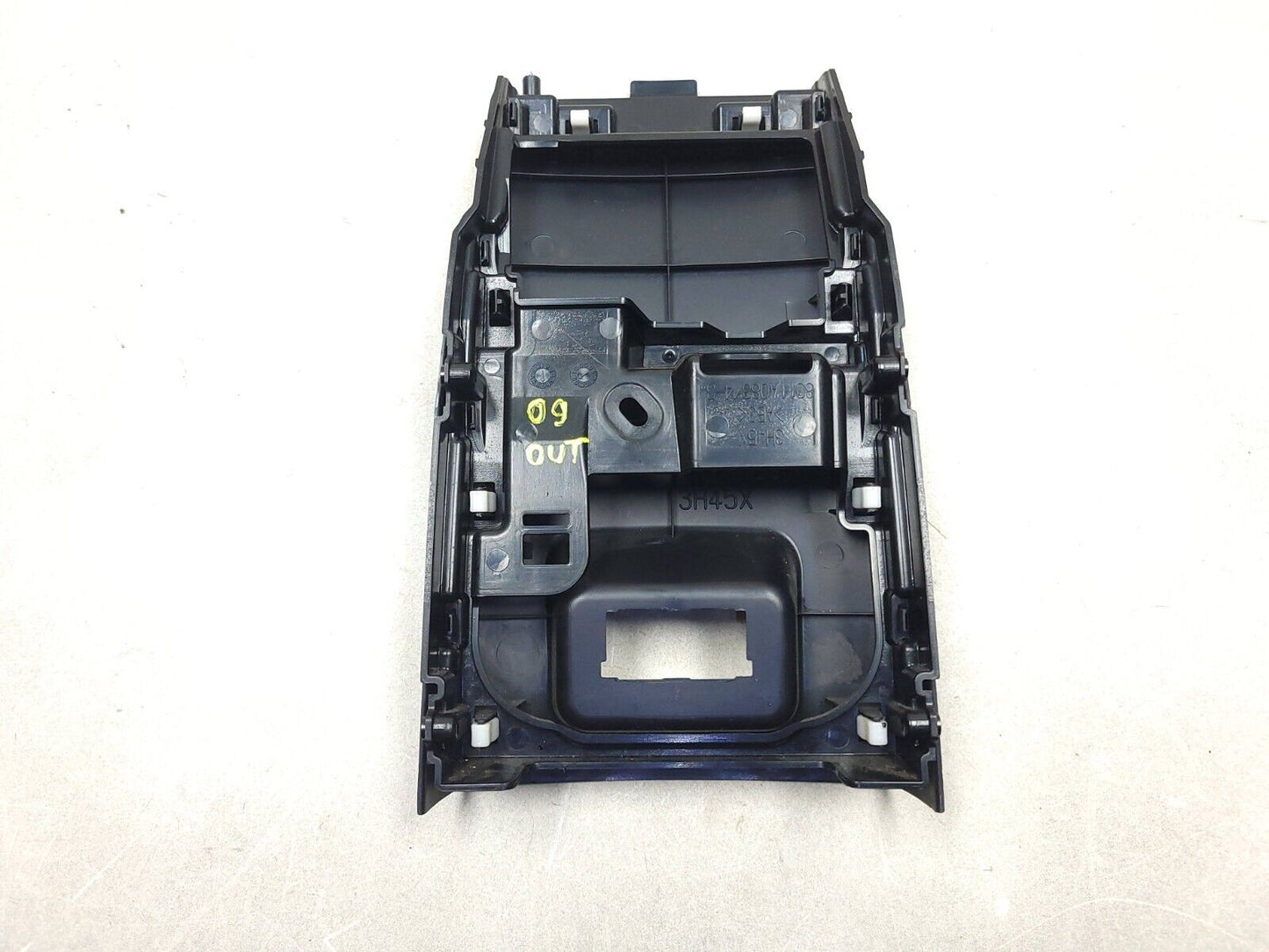 07-09 Mitsubishi Outlander Center Console Rear Lid Cover  OEM