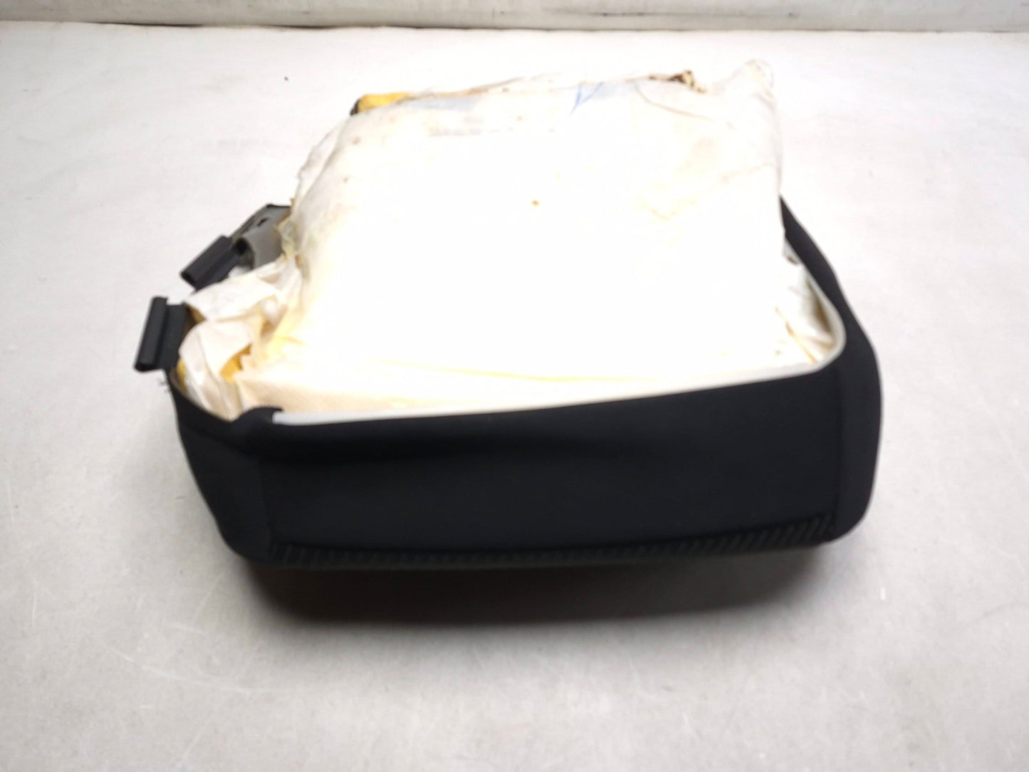 2013 Hyundai Genesis 2.0t Coupe Front Seat Cushion Lower Driver Side OEM