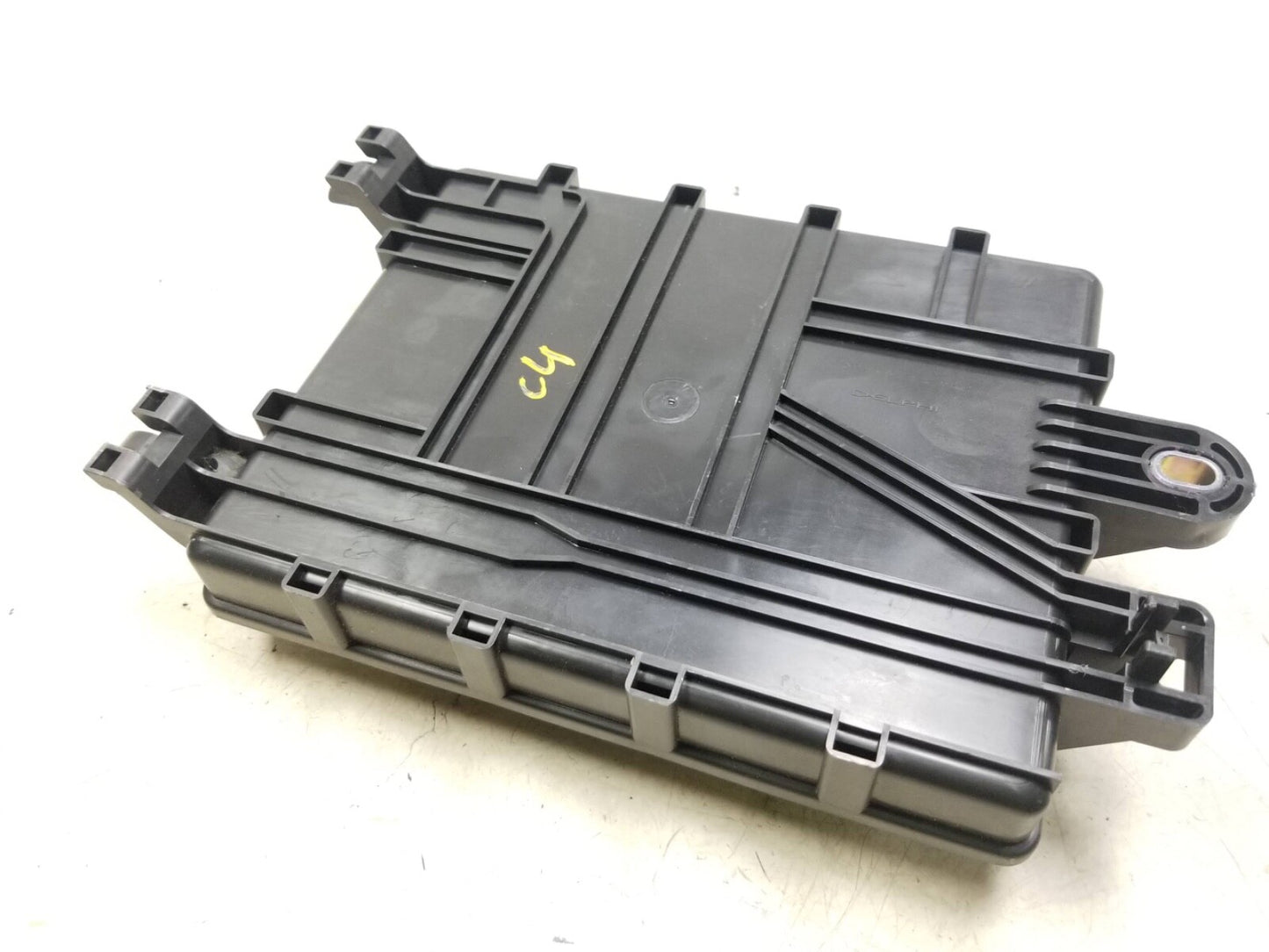 2010 - 2012 Cadillac SRX Fuse Box OEM