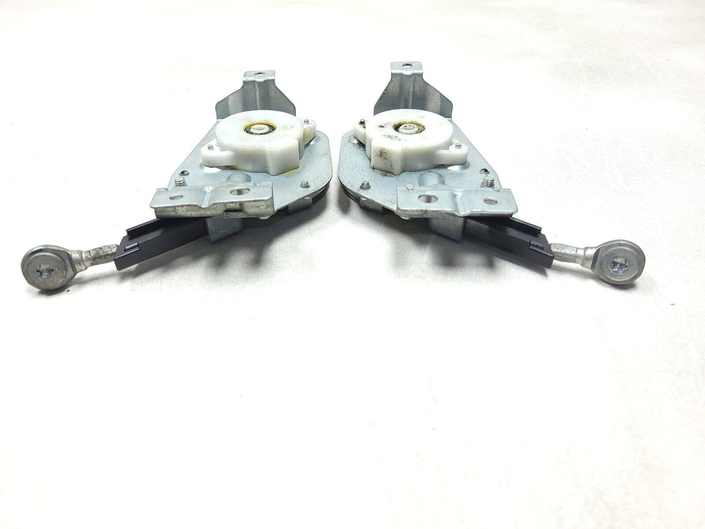 2007 - 2013 Mitsubishi Outlander Tailgate Assist Spring Lift Left & Right OEM