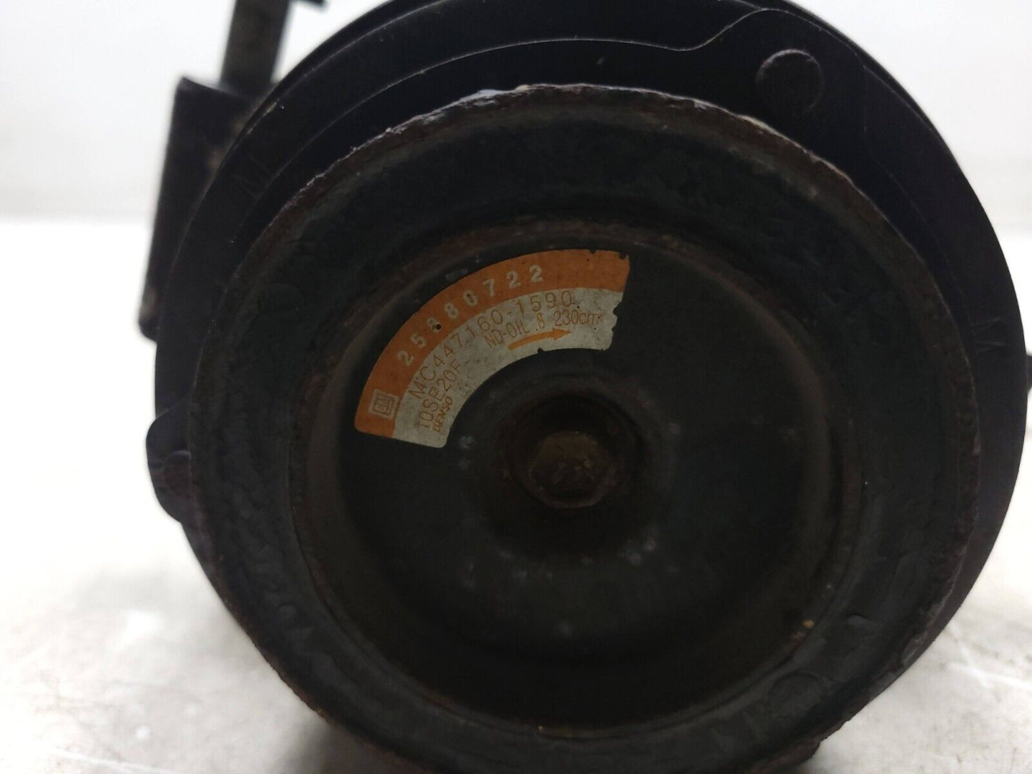 10-14 Chevrolet Suburban AC Compressor 5.3l OEM