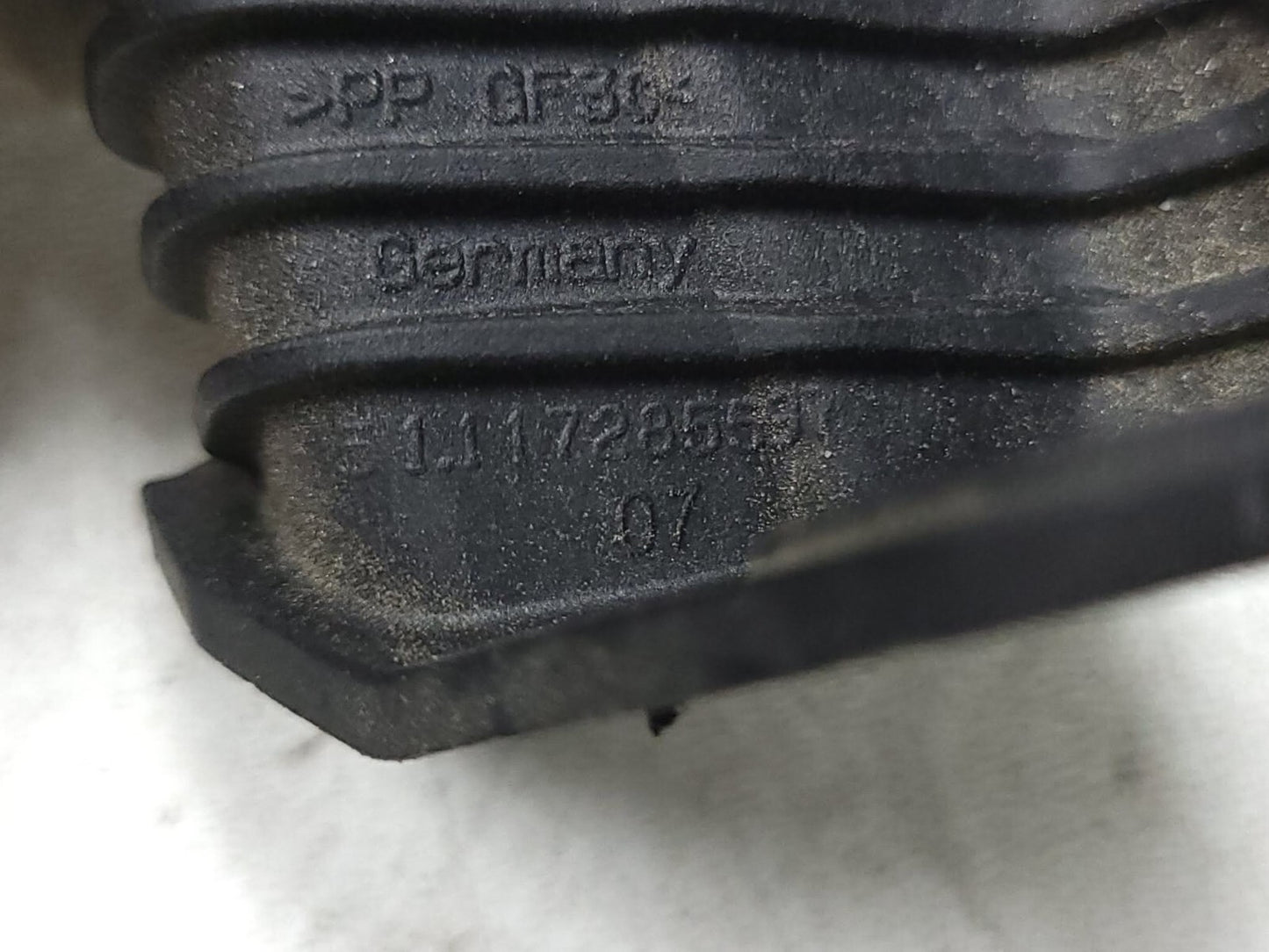 13-18 BMW 330xi F30 Headlight Mount Bracket Pair OEM β
 76k Miles