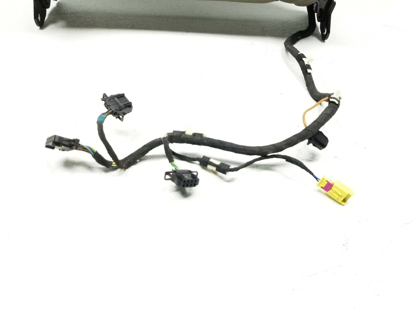 04-09 Audi A8 Front Seat Upper Cushion Right Passenger Side OEM