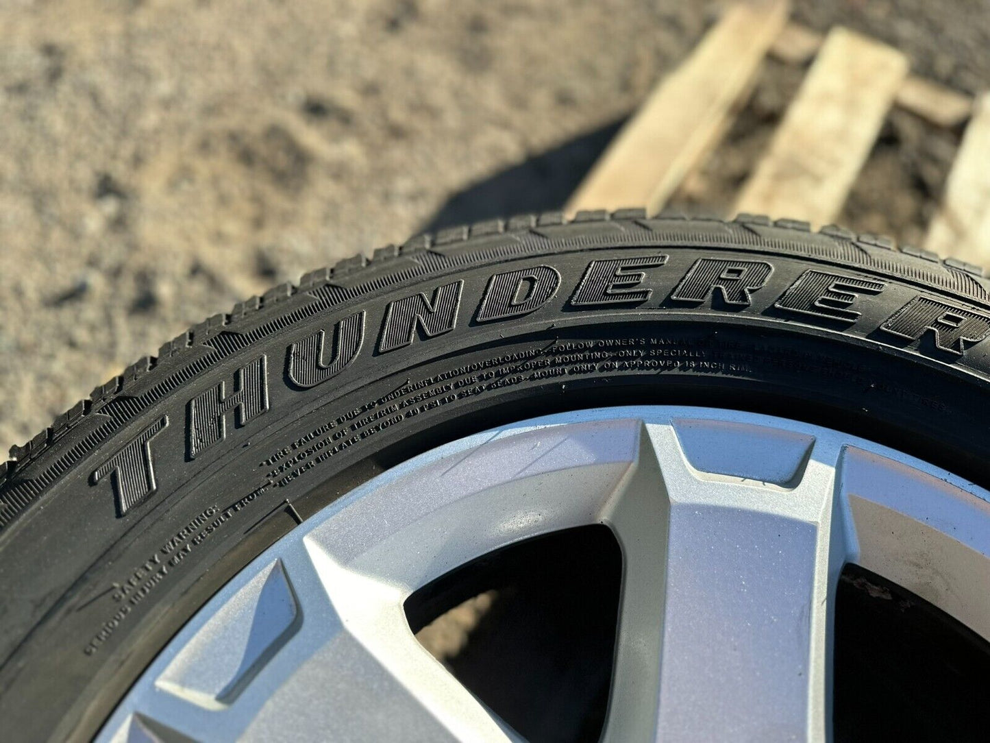 13 14 15 GMC Acadia Wheel W/ Tire Firestone 255/65r18 7/32" Pair OEM