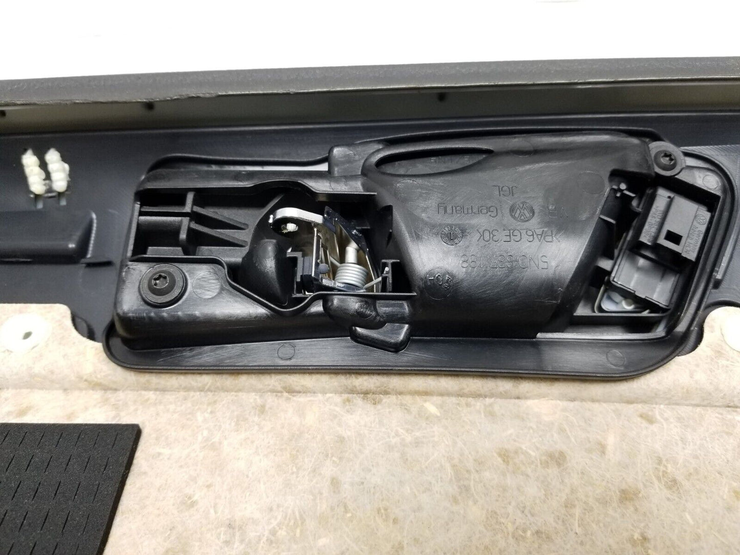 2009 - 2017 Volkswagen Tiguan Door Panel Trim Front Passenger Side Right OEM