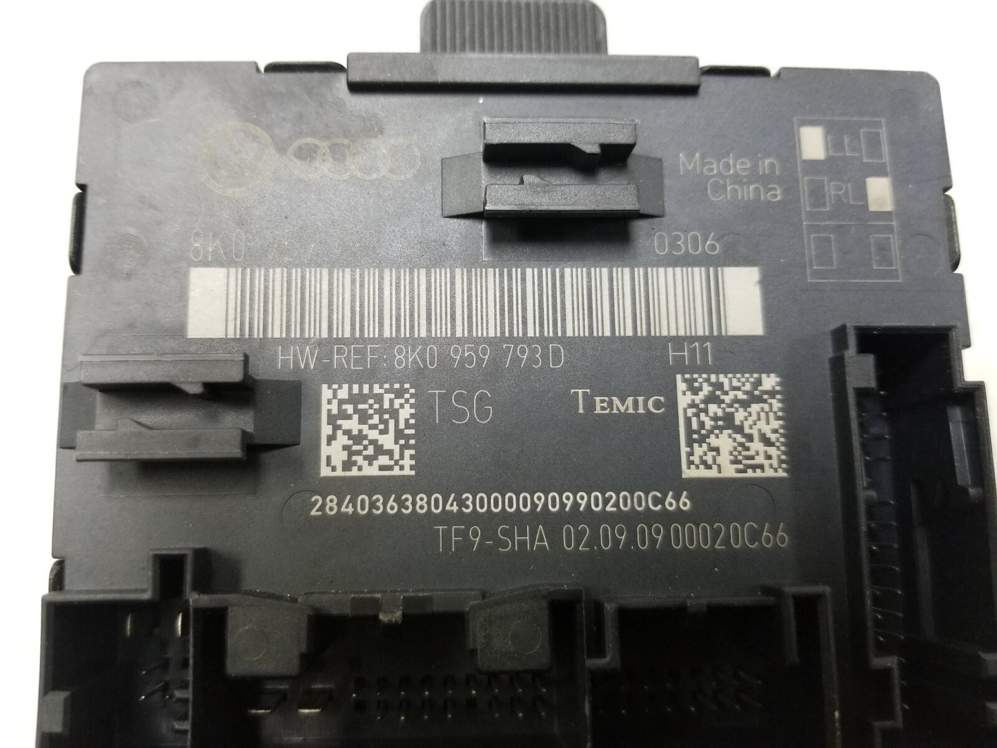 2009 - 2012 Audi Q5 Door Control Module Front Driver Side Left OEM