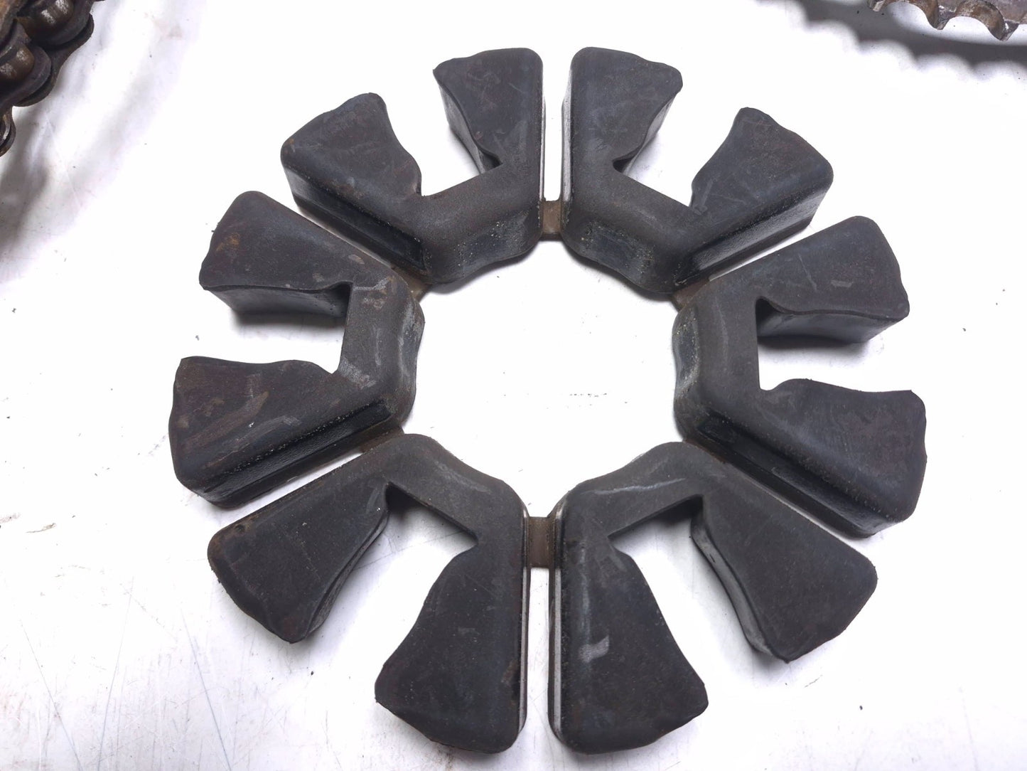 2023 Kawasaki Er400 Z400 Rear Wheel Hub W/ Sprocket & Drive Chain OEM