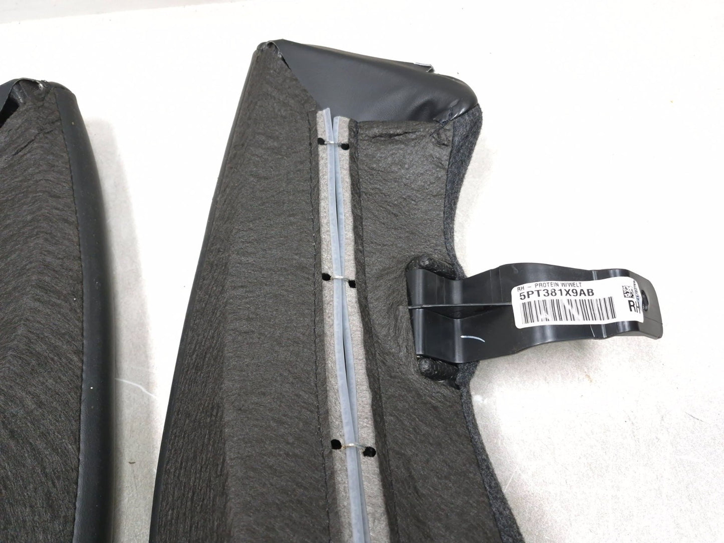 2018 Chrysler 300 Limited AWD Seat Bolster Rear Left & Right Side Pair OEM