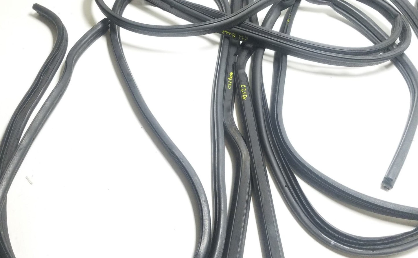 10 - 13 Ford Transit Connect Door Weatherstrip Front Left & Right OEM