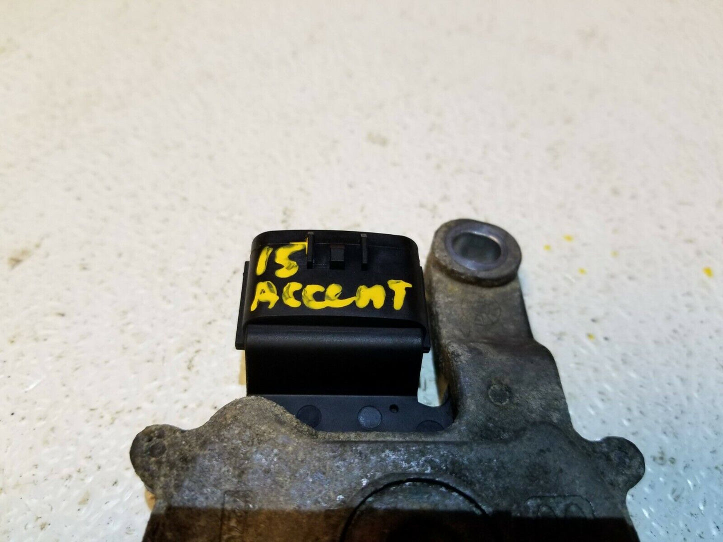 15 16 17 Hyundai Accent Auto Transmission Gear Position Sensor OEM 6-speed