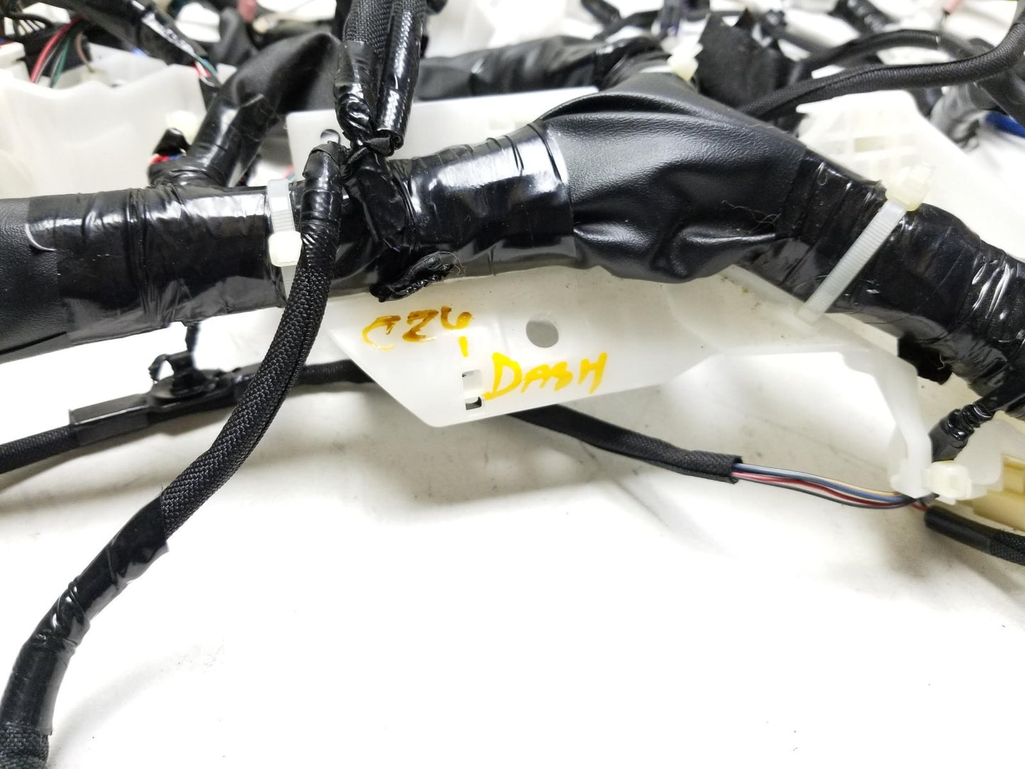 11-17 Lexus CT200h Dash Wire Harness 82141-76282 Oem✅