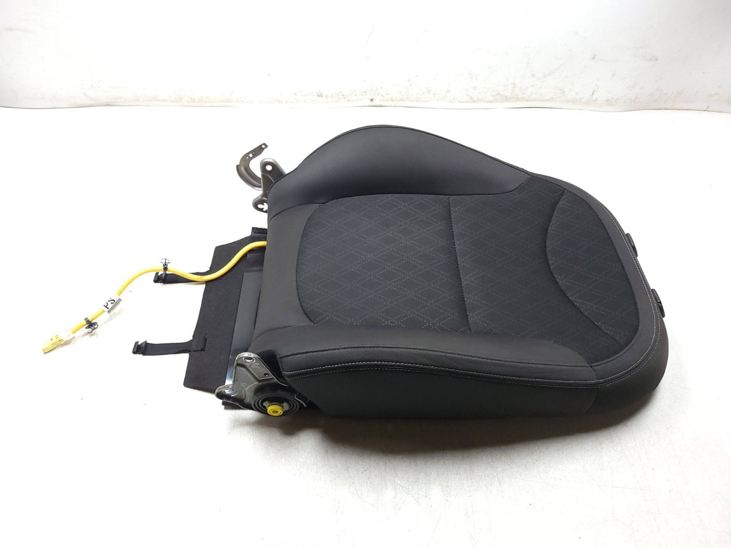 2014 - 2019 Kia Soul Front Upper Seat Cushion Passenger Side Right OEM