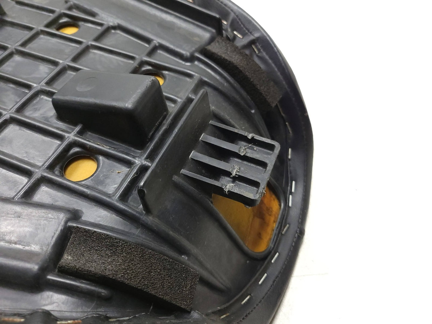 2002 Honda Magna Vf 750c Seat OEM