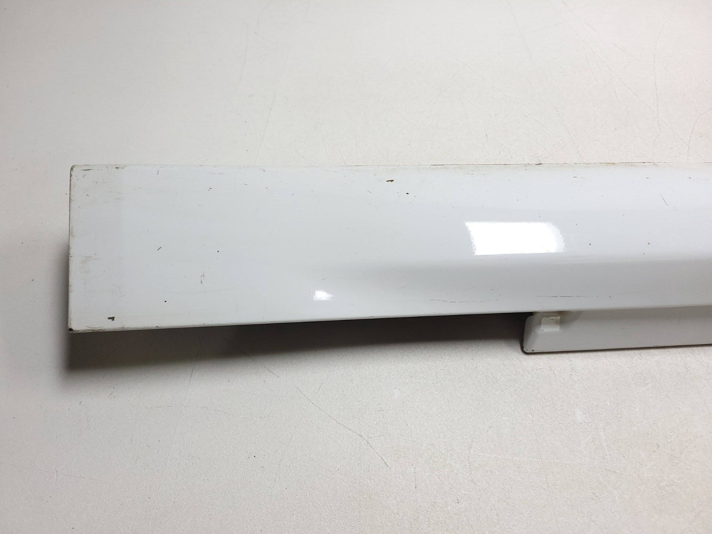 17-22 Alfa Romeo Giulia Rocker Panel Skirt Molding Passenger Side OEM 21k Miles