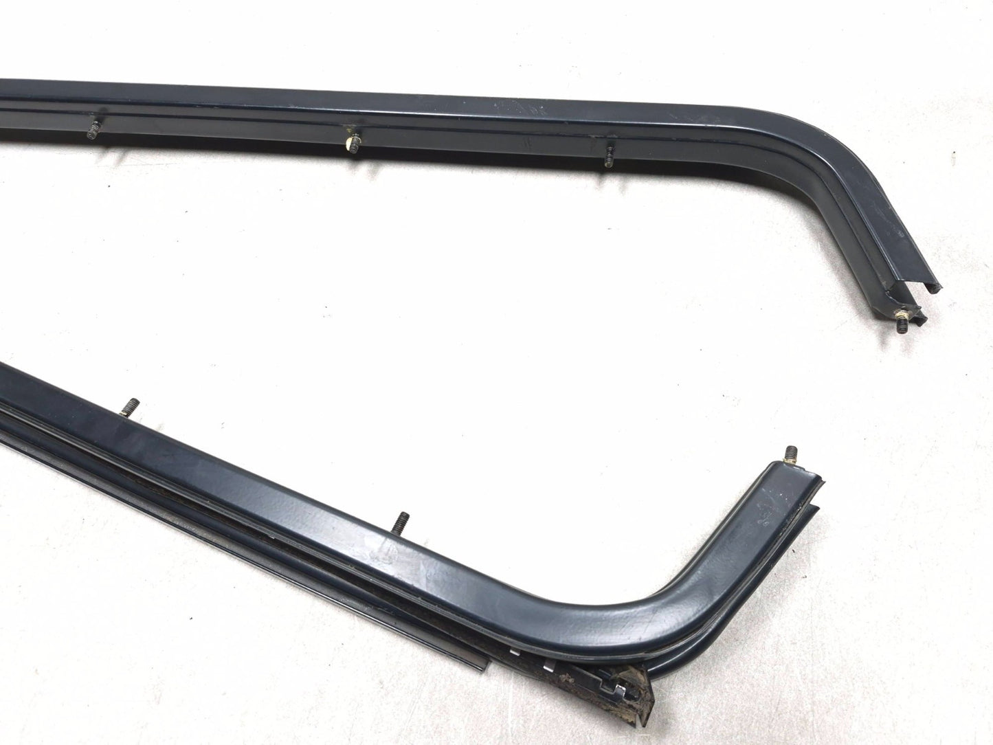 2013 Dodge Grand Caravan Slider Door Guide Chanel Left & Right Pair Oemâś…