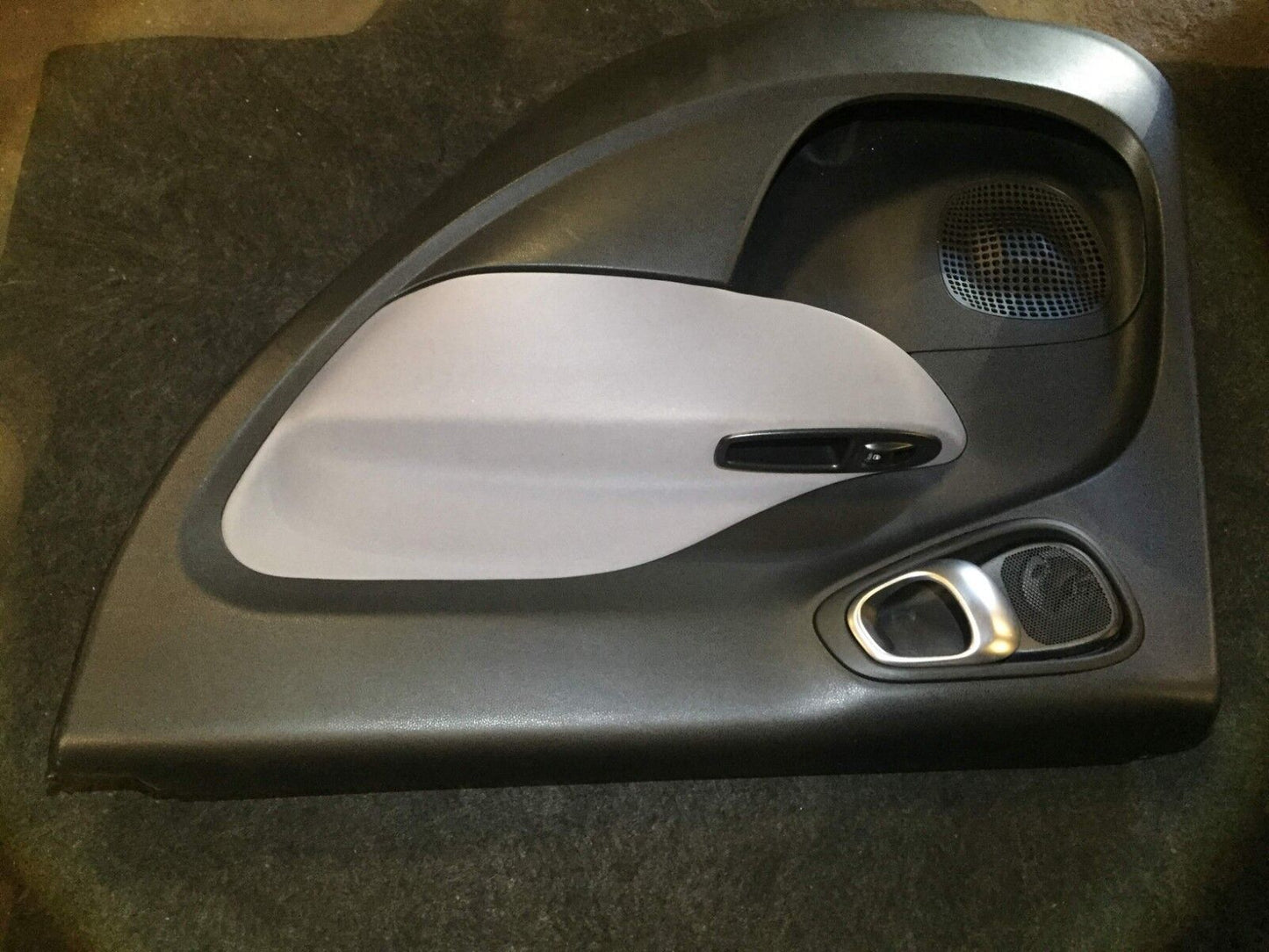 2014 2015 2016 2017 Fiat 500l Door Panel Rear Right Trim Passenger Side 2298768
