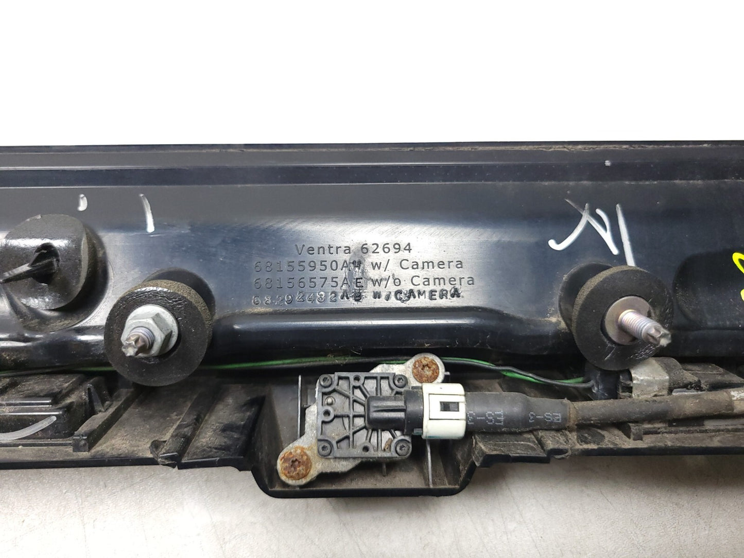 2016 - 2022 Dodge Durango Rear Back Up Led Light Tail Light W/camera OEM