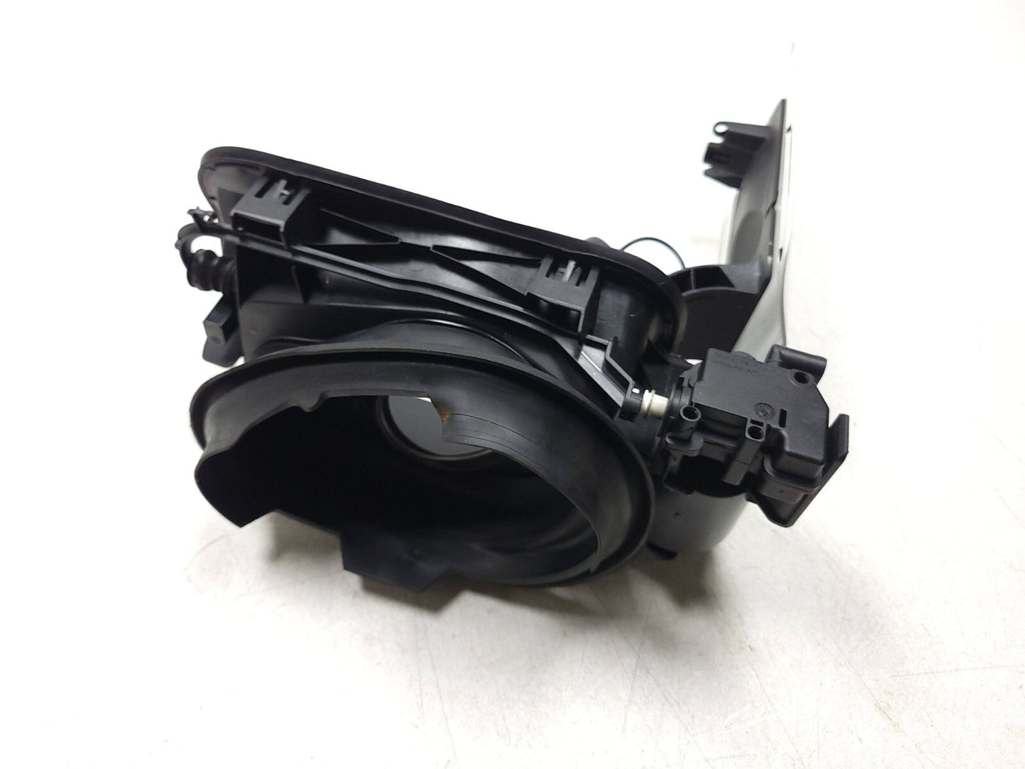 13-18 BMW 330xi F30 Fuel Tank Door Lid W/ Filler Cap OEM β
 76k Miles