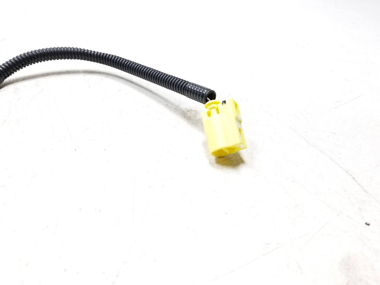 2010 - 2014 Subaru Legacy Front Seat Belt Buckle Latch Passenger Right OEM