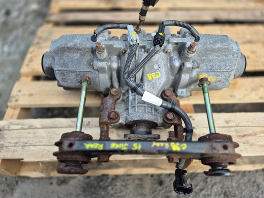 2015 Nissan Juke Rear Differential Carrier 98k OEM