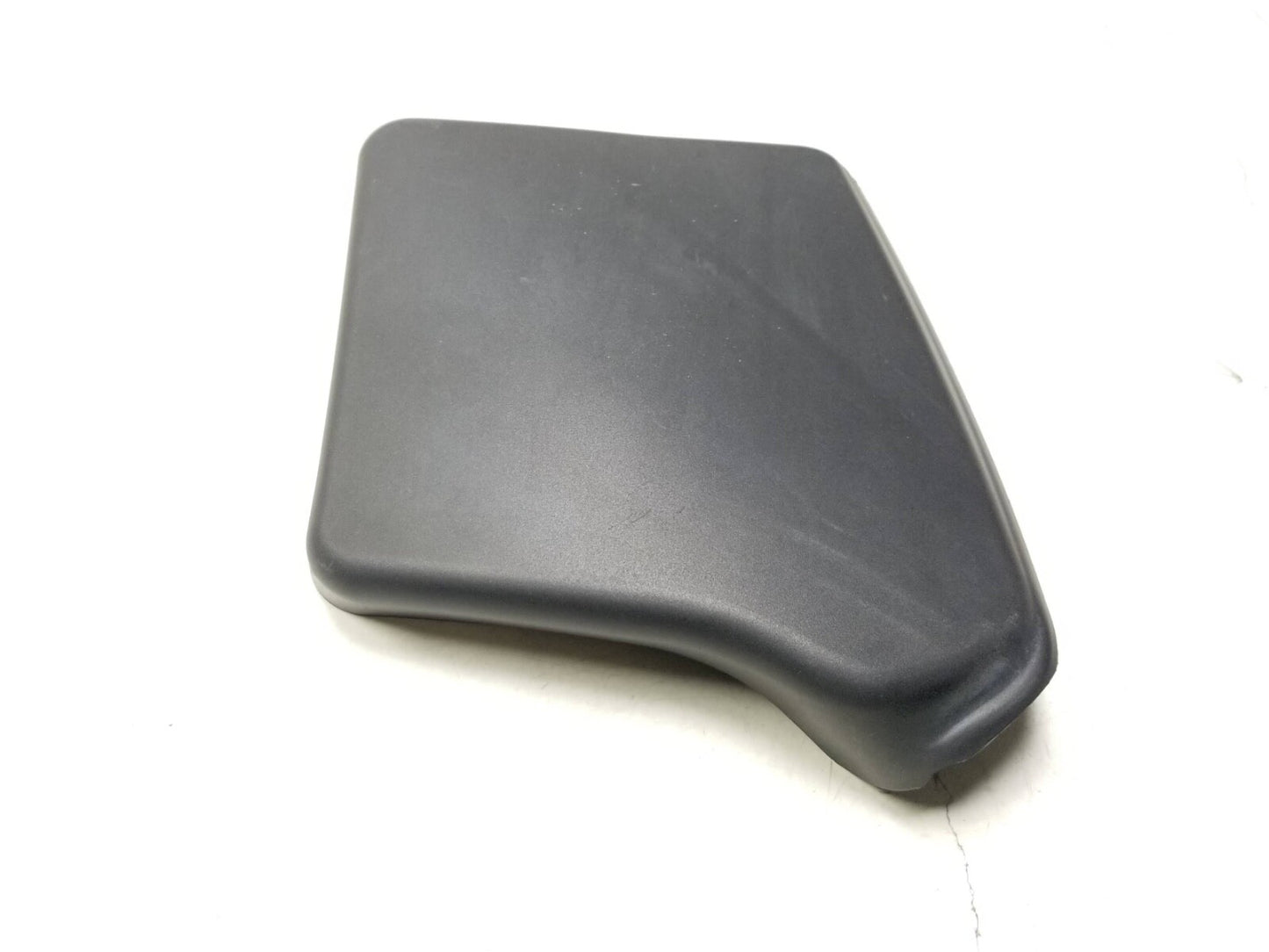 2009 - 2012 Audi Q5 Rear Driver Tail Light Lamp Bulb Cover Left & Right OEM