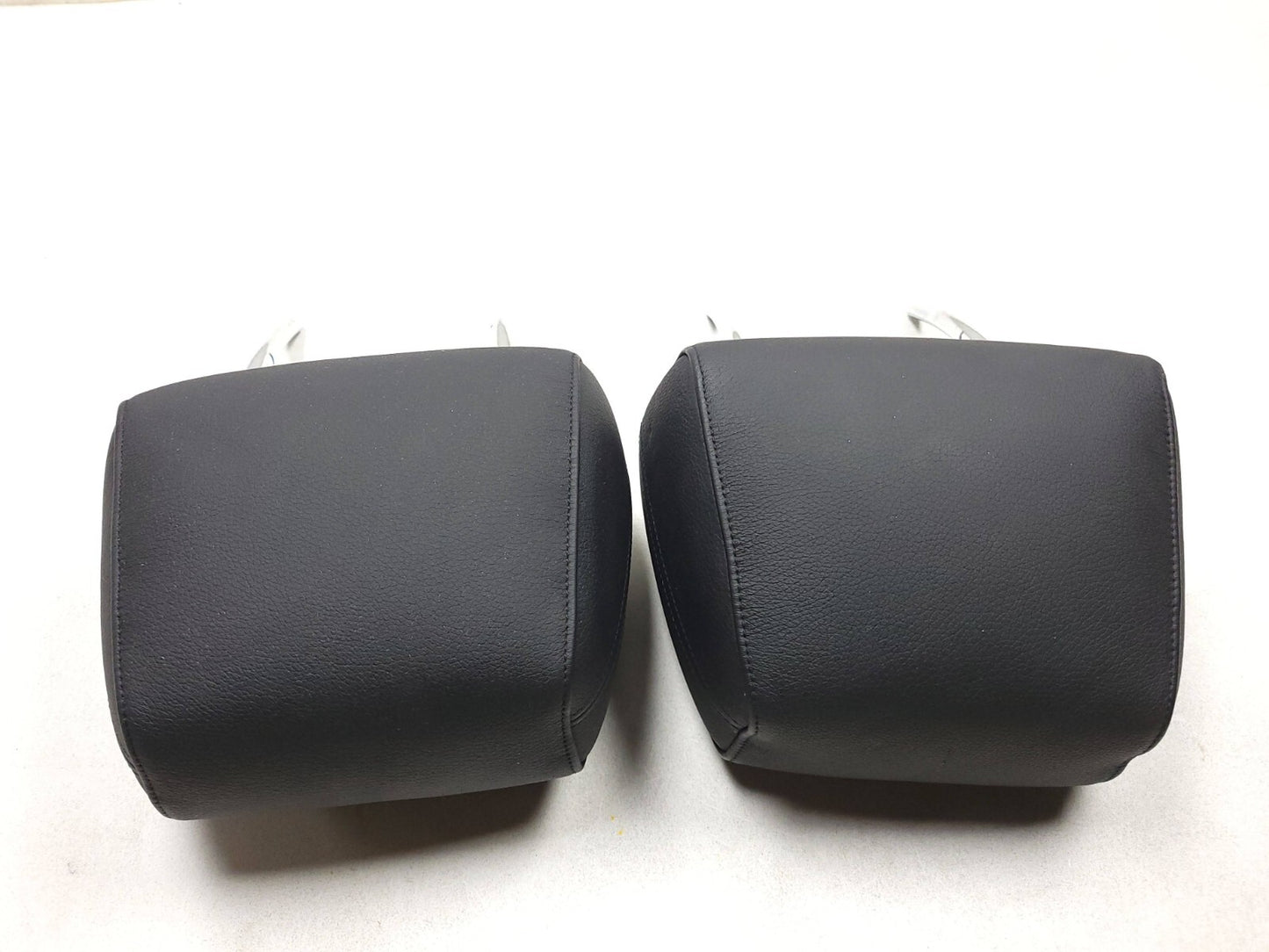 2007 BMW 335xi Front Seat Headrest 2pcs OEM