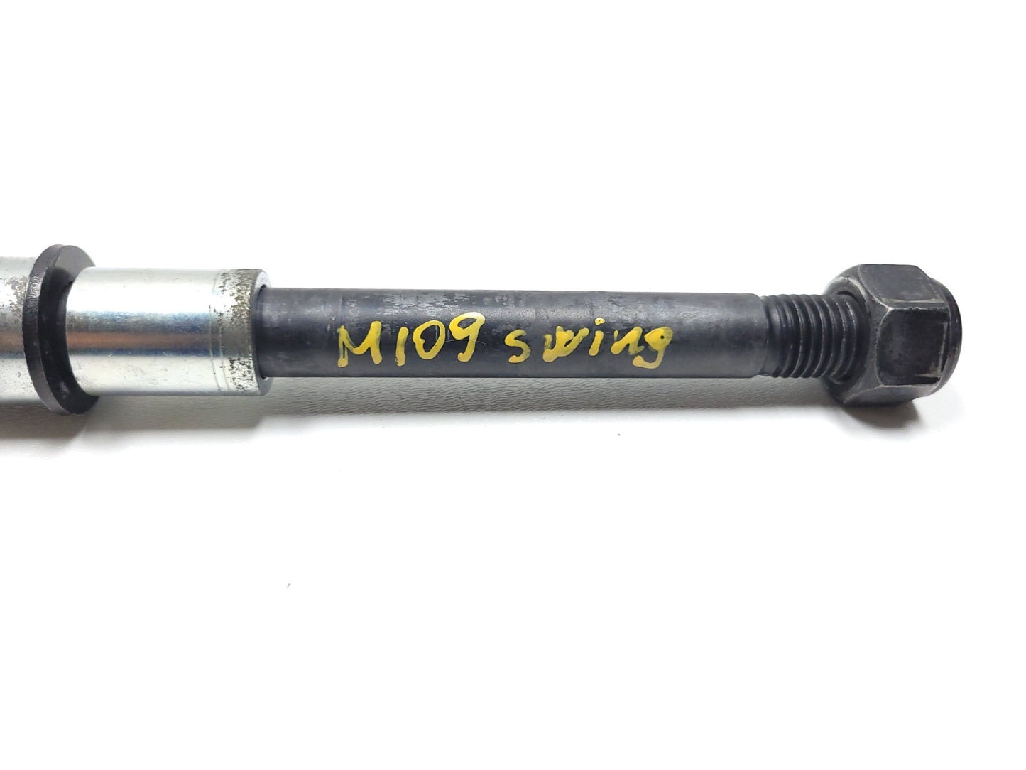 2016 Harley-davidson Street Xg750 Rear & Front Wheel Axle & Swingarm Bolt OEM