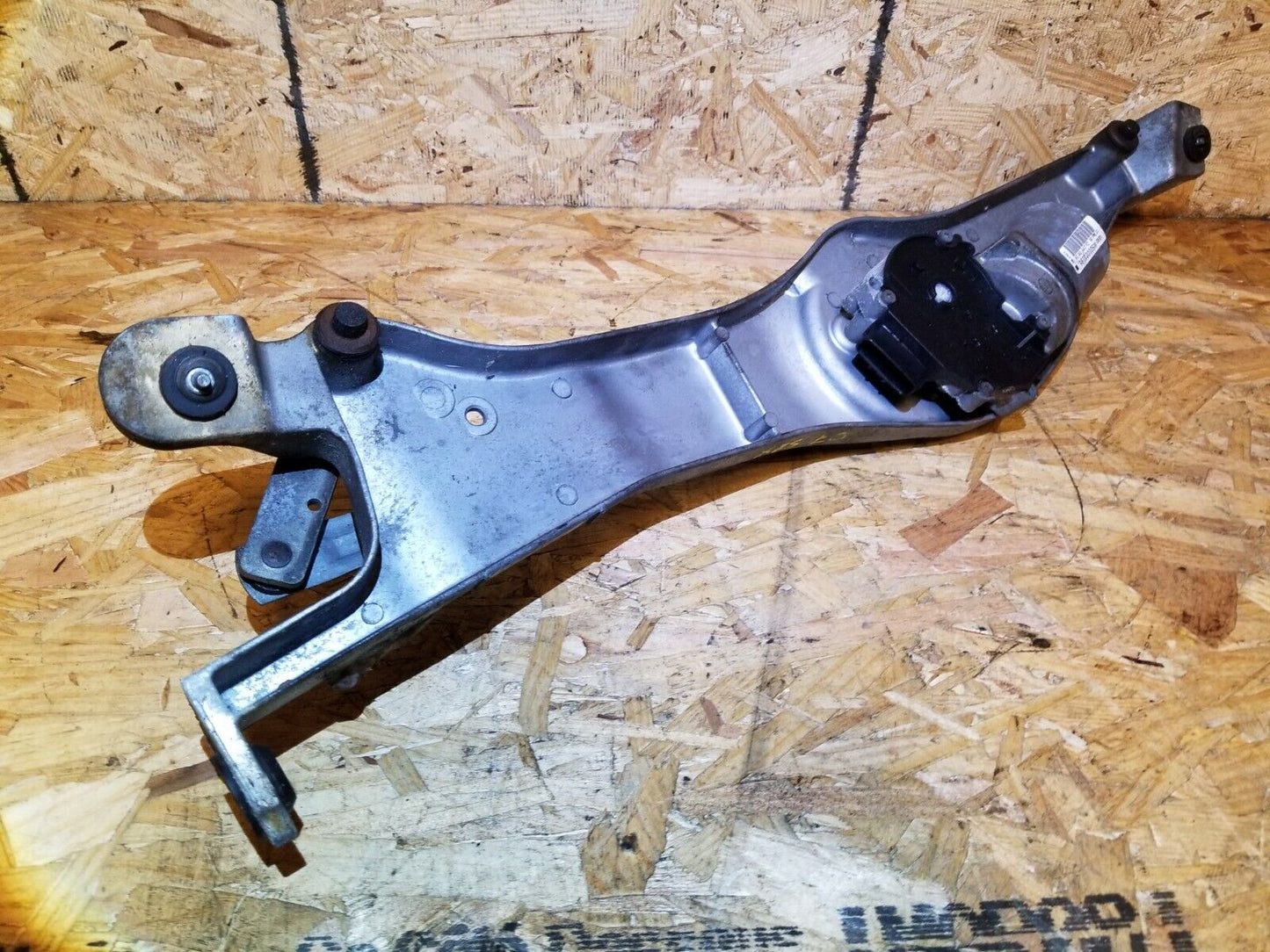 2007 - 2009 Cadillac SRX Windshield Wiper Motor & Linkage OEM