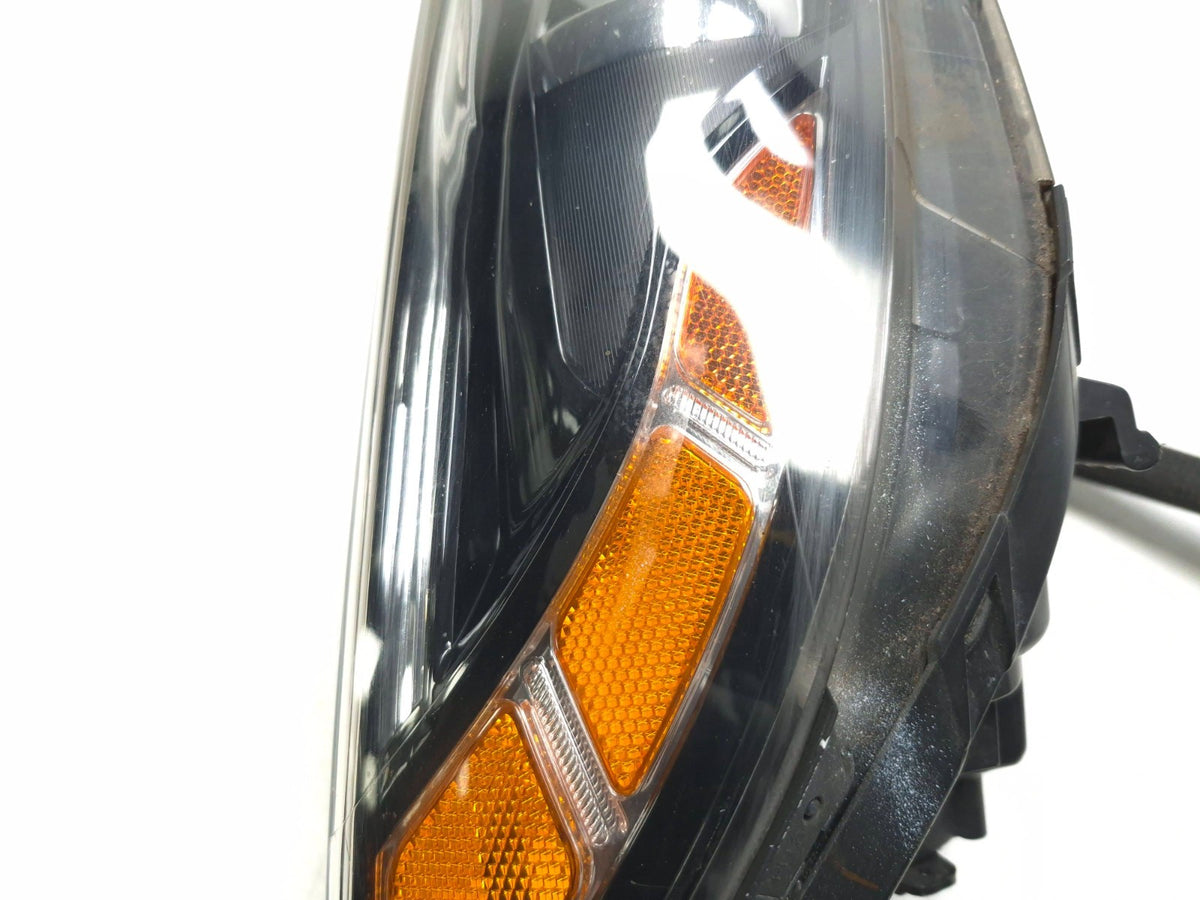 2015 Kia Optima Headlight Passenger Side Right 921022t550 OEM
