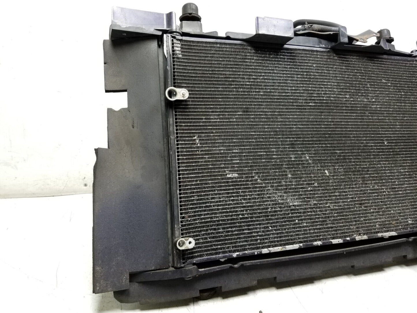 08 - 15 Scion Xb Condenser Engine Radiator Cooling Fan Assy OEM