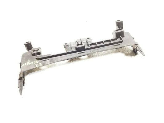 20 21 22 Kia Stinger Bridge Upper Garnish OEM 312 Miles