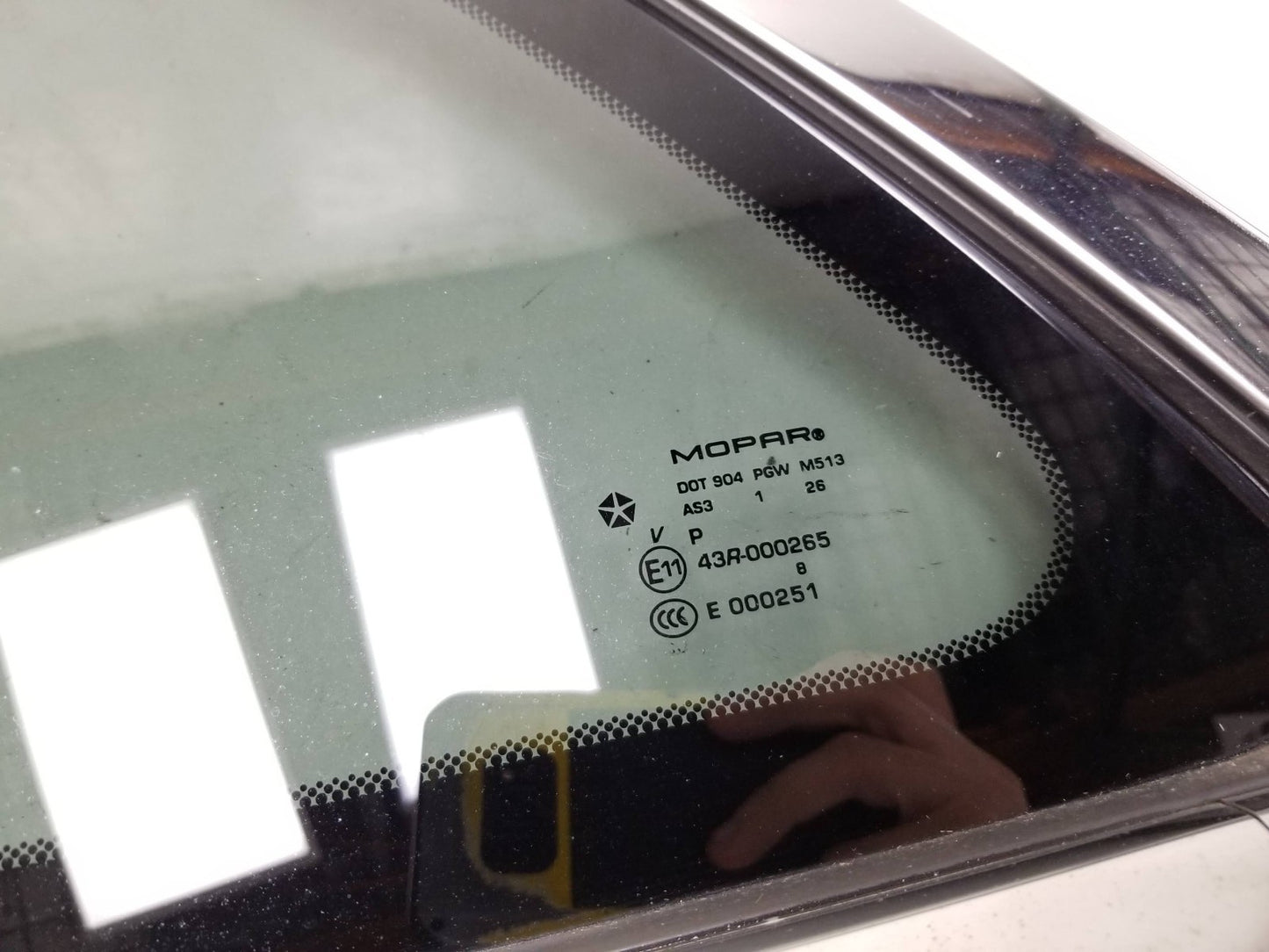 2012 Jeep Grand Cherokee Door Vent Window Glass Rear Driver Side Left OEM