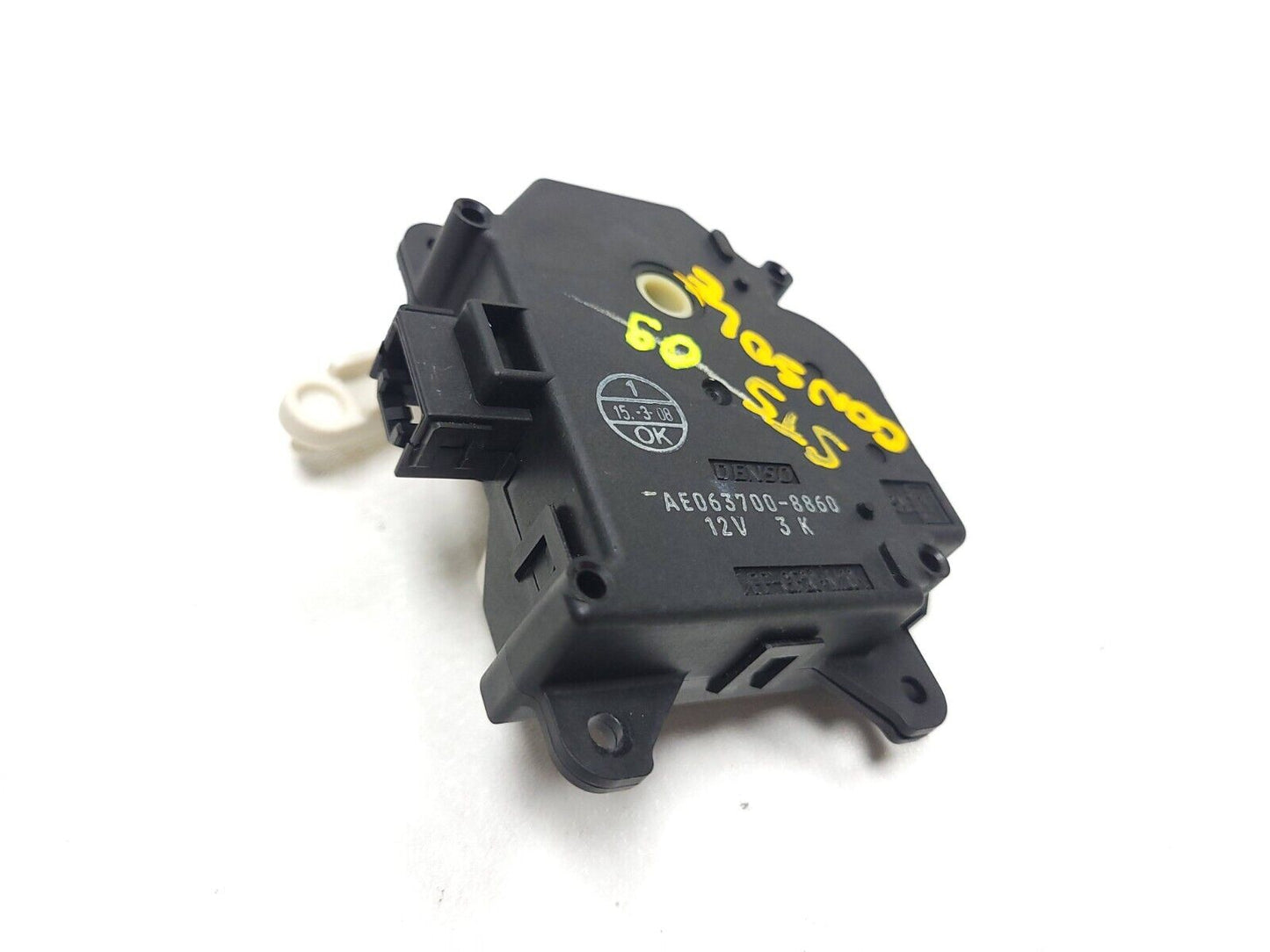 2006 - 2009 Cadillac STS HVAC Blend Air Door Actuator Center Console OEM