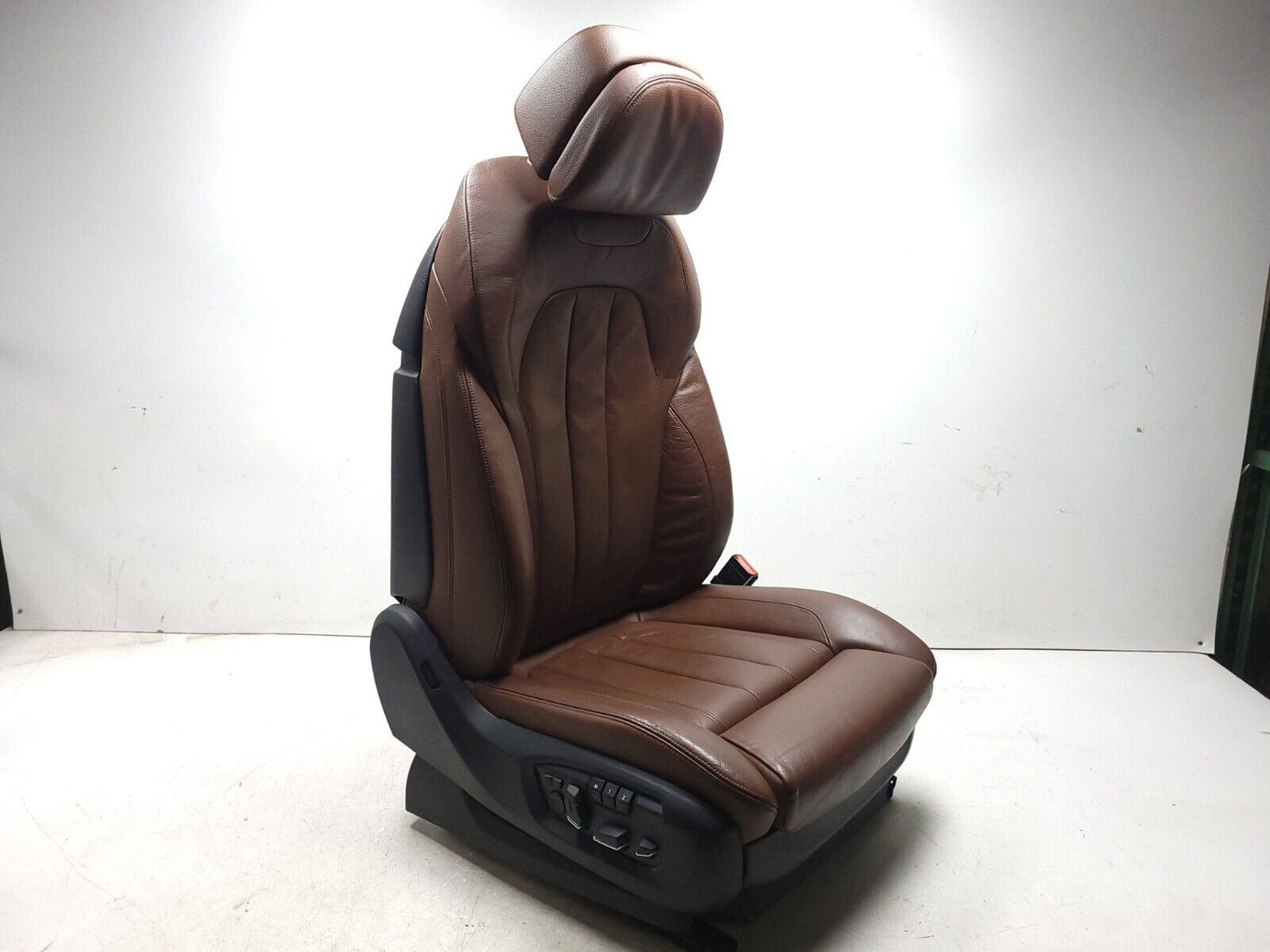 14-18 BMW X5 F15 Front & Rear Seat Set Driver / Passenger OEM 89k Milesā
 Dakota