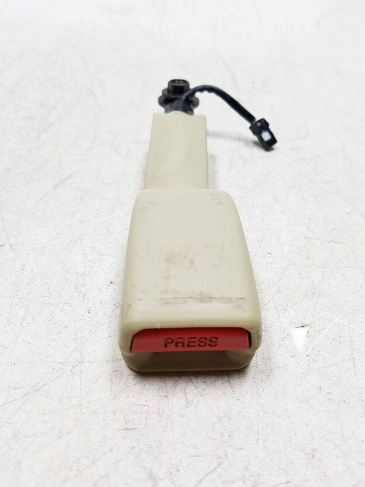 06 - 09 Infiniti M35 Front Passenger Seat Belt Buckle OEM