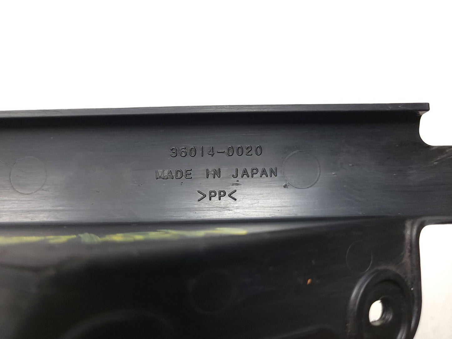 2007 Kawasaki Ninja Zx-6r Zx600 Rear Chain Guard Cover OEM