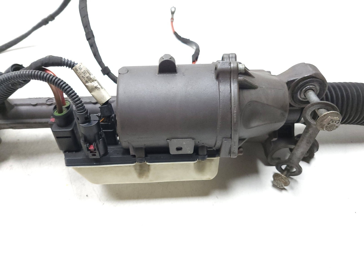 2011 VW Tiguan Steering Gear Rack & Pinion OEM *has Damage*
