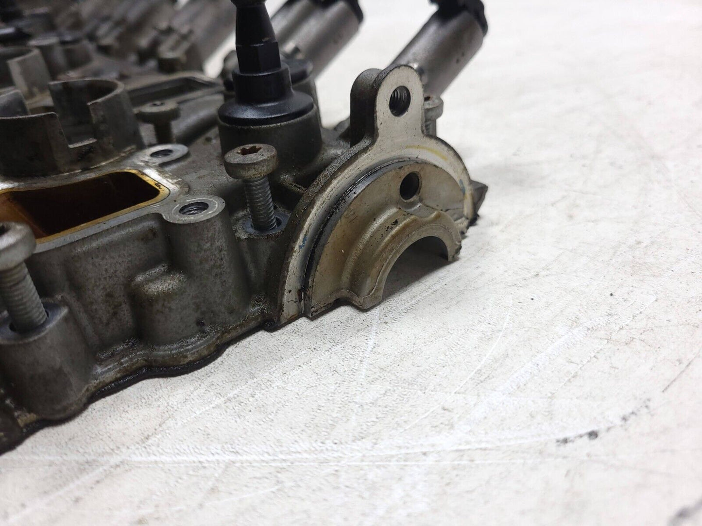 2009 - 2012 Audi A4 Quattro Engine Motor Valve Cylinder Head Cover   2.0t OEM