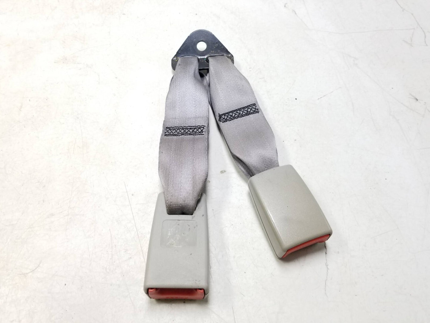 08-15 Nissan Rogue Rear Seat Belt Buckle Pair OEM ✅