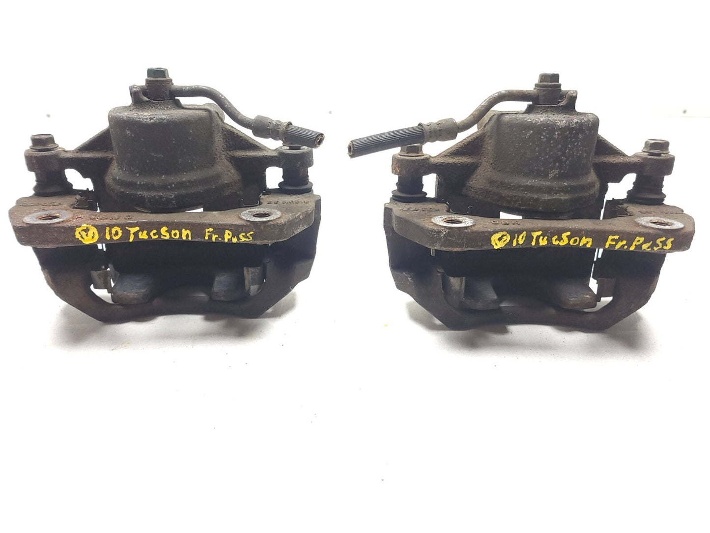 2010 - 2015 Hyundai Tucson Front Brake Caliper Left & Right Pair OEM