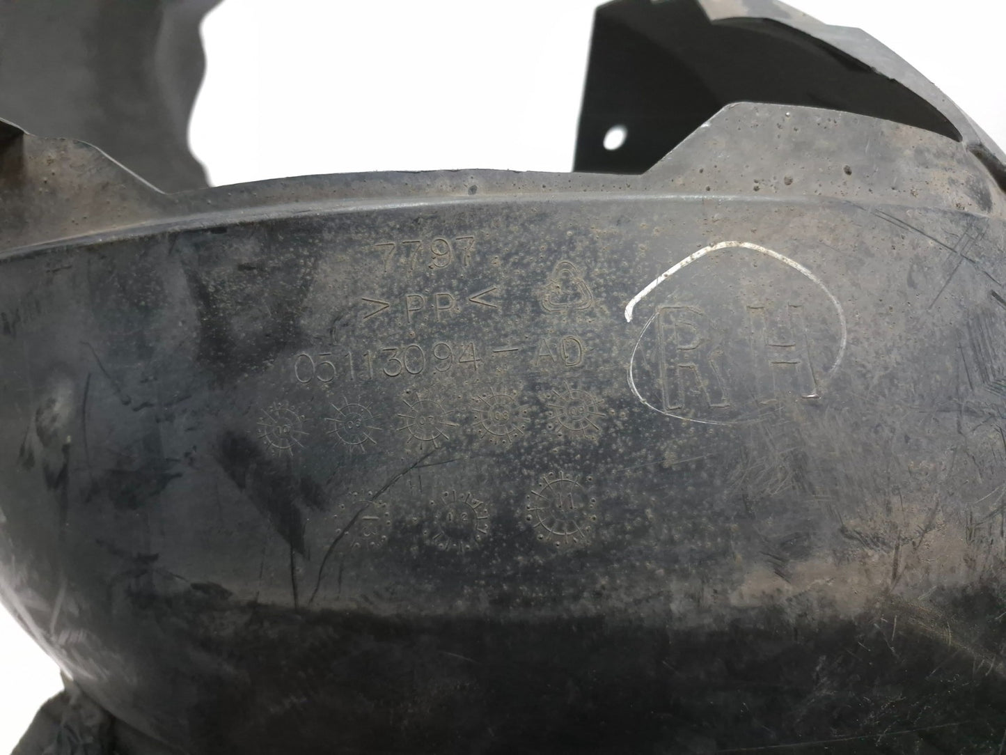 2016 Dodge Grand Caravan Fender Liner Splash Guard 3pcs OEM