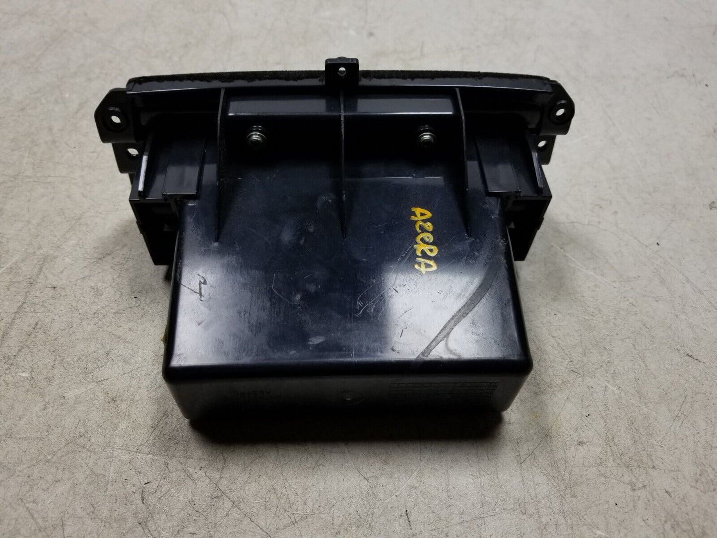 06 - 10 Hyundai Azera Center Dash Storage Console Ashtray Comparment OEM
