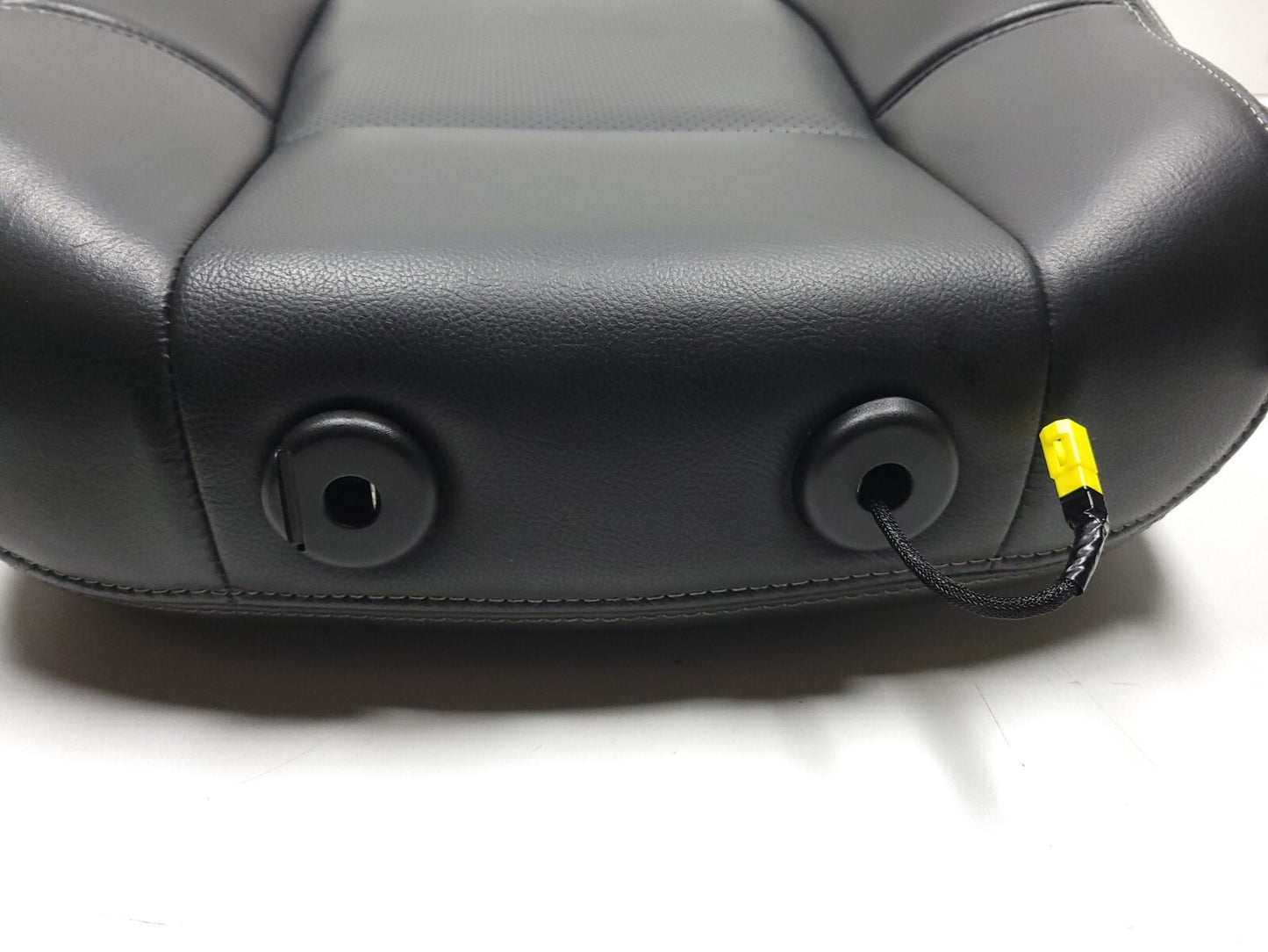 2015-2017 Jeep Compass Front Seat Back Backrest Upper Passenger Right OEM