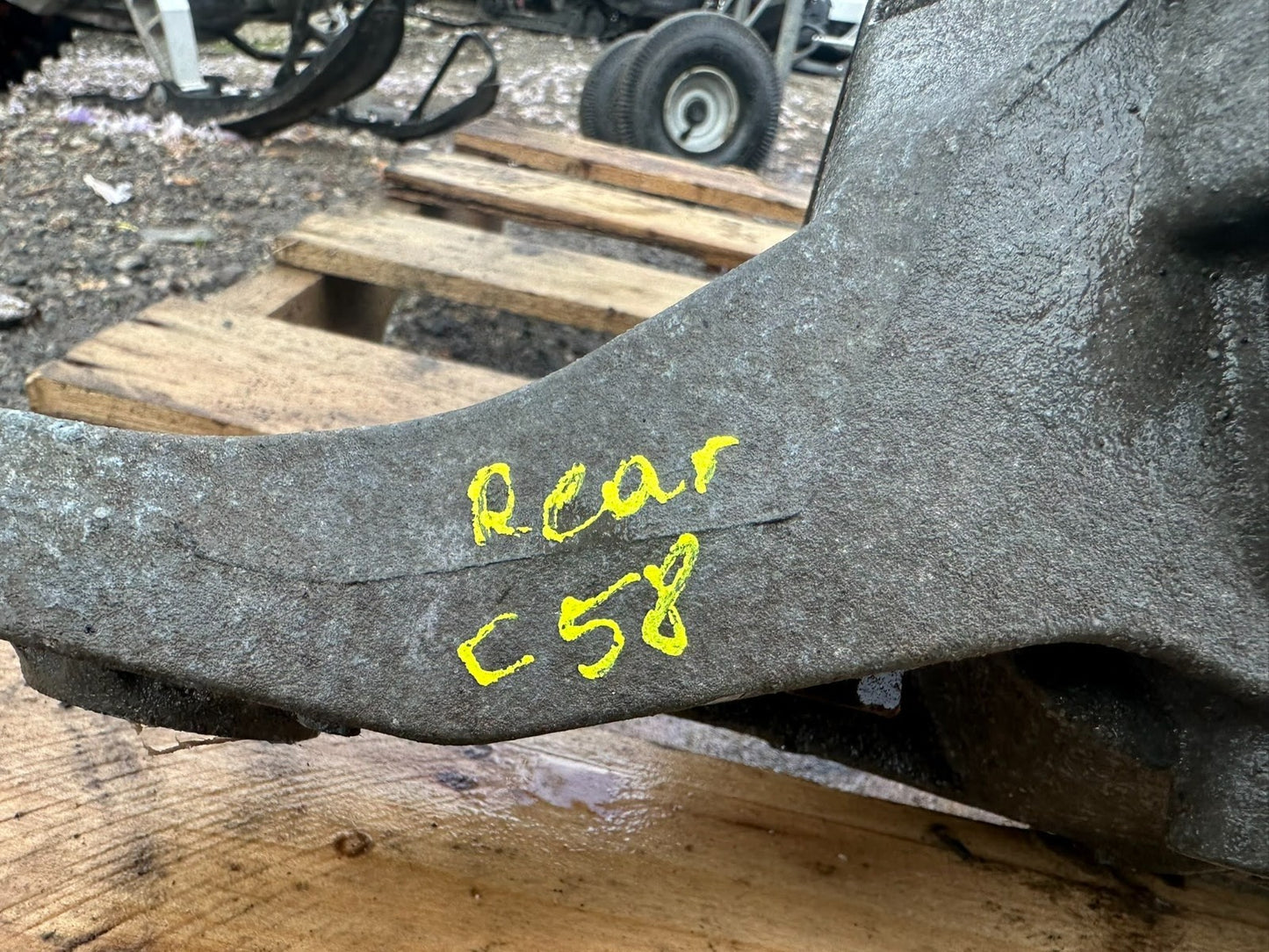 2018 Chrysler 300 Rear Differential Carrier 3.6l OEM